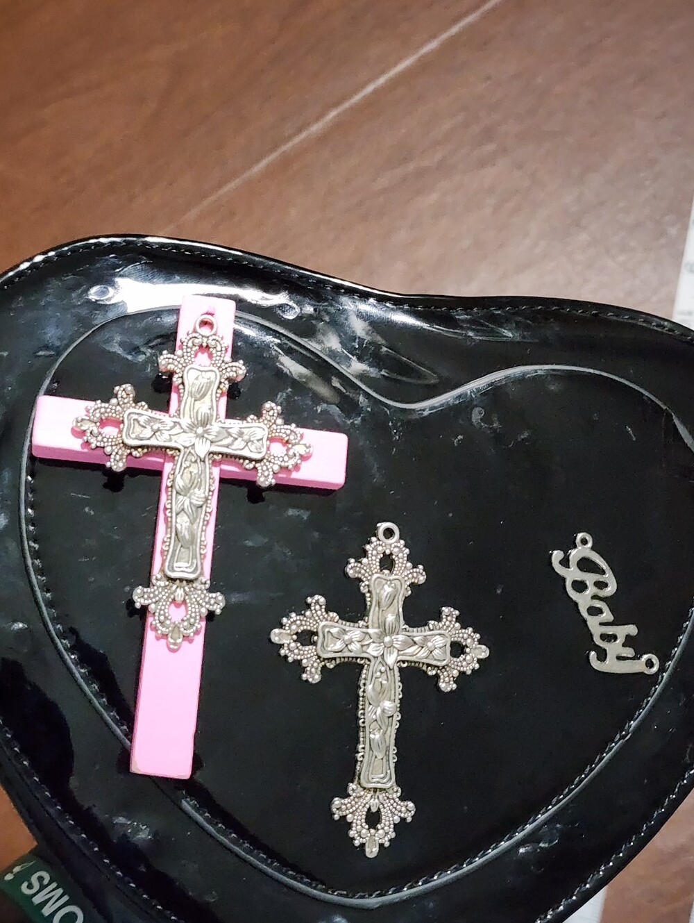 Heart-Shaped Cross Accent Shoulder Bag - Black & Pink - Picture 10 of 10